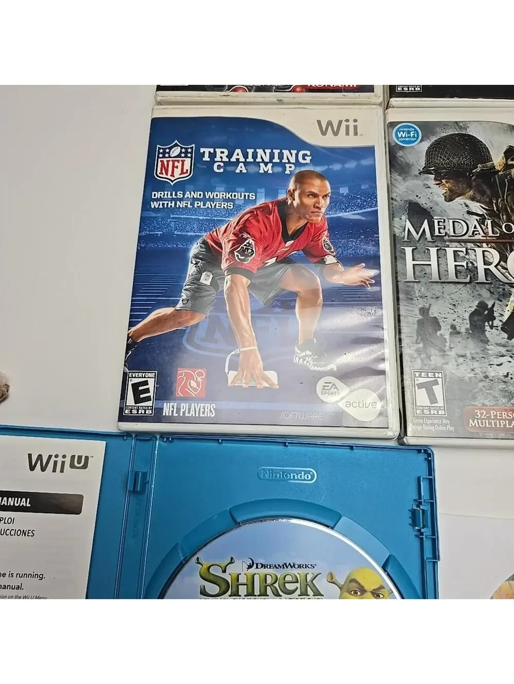 Lot of 9 Nintendo Wii Video Games Mix Call of Duty, Dance...